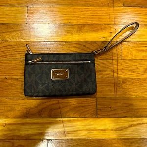 Michael Kors Wristlet
